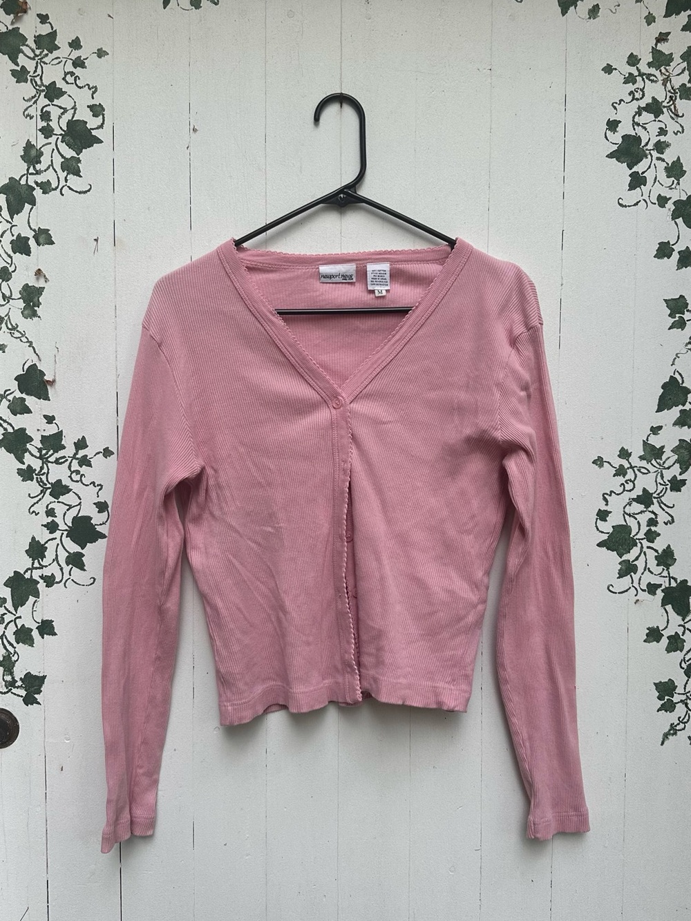 90’s CottageCore Baby Pink Newport News Dusty Pink Ribbed V-Neck Long Sleeve Top